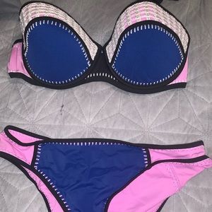 Victoria secret wired bathing suit color blocked
